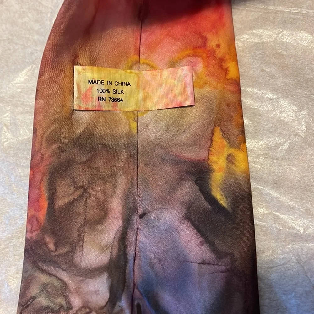Used silk tie - Picture 4 of 8